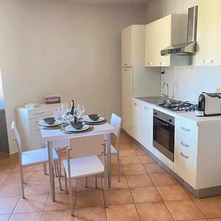 J & D House Апартаменты