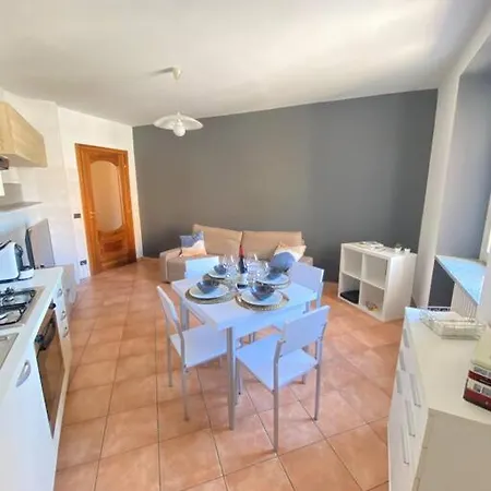 J & D House アルバ